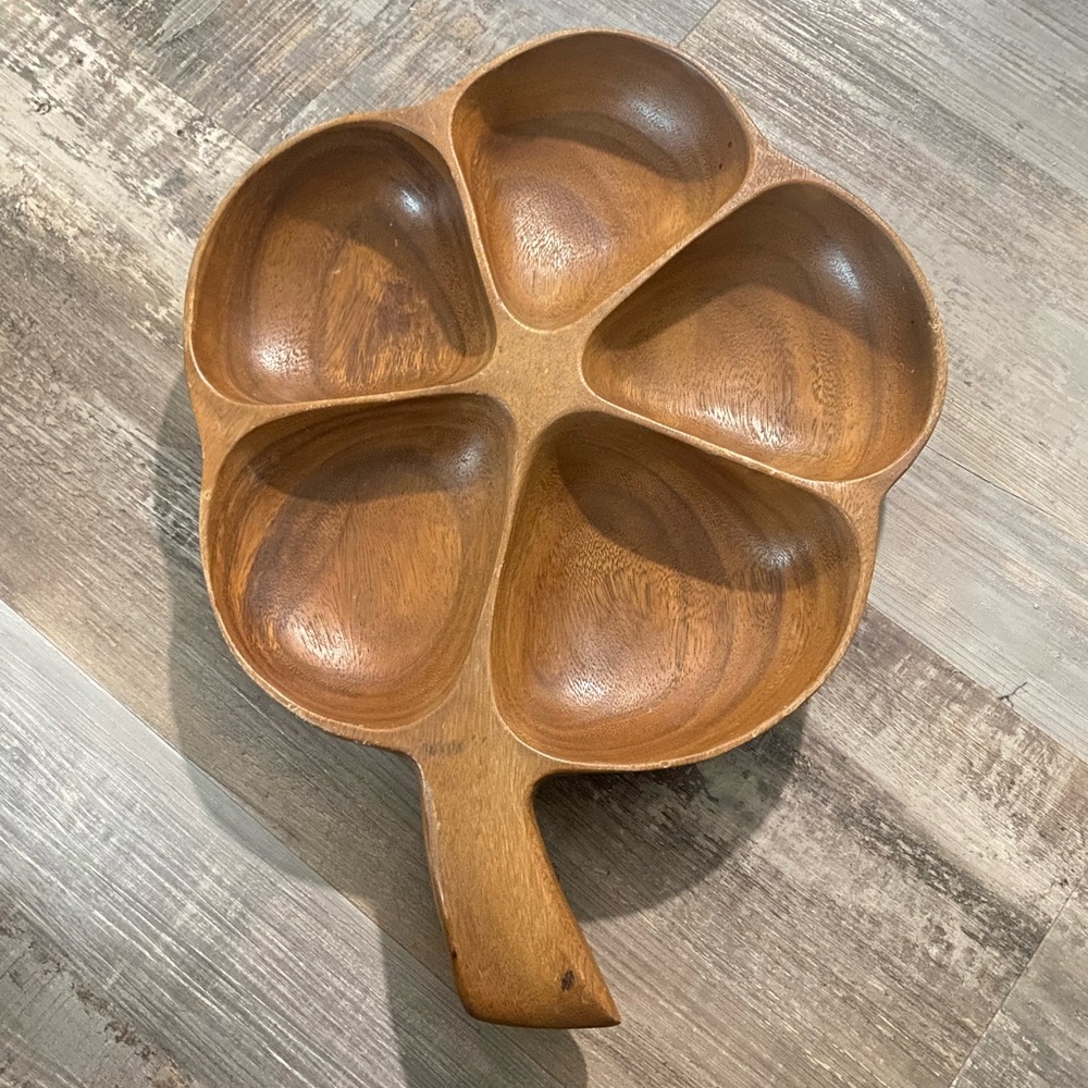 Monkey Pod bowl…made in Philippines